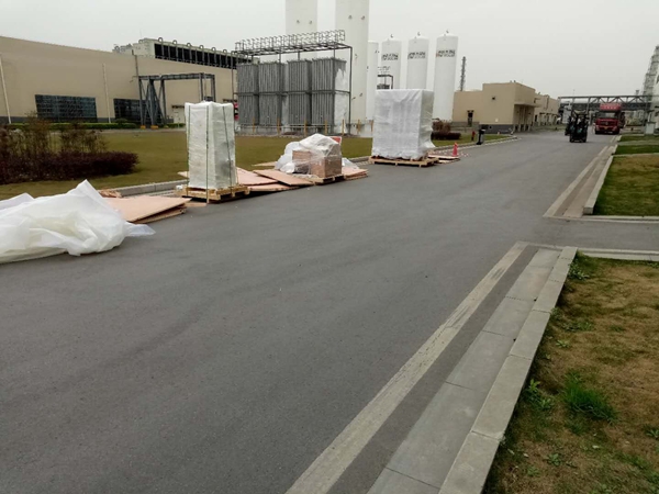 通威，激光摻雜機，卸車，拆箱，搬運入場